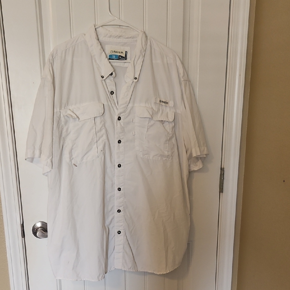 Columbia Men's Casual White Button Down Shirt
